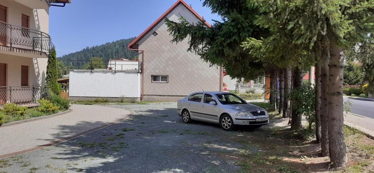 Apartments With A Parking Space Fuzine, Gorski Kotar - 19537 Dış mekan fotoğraf